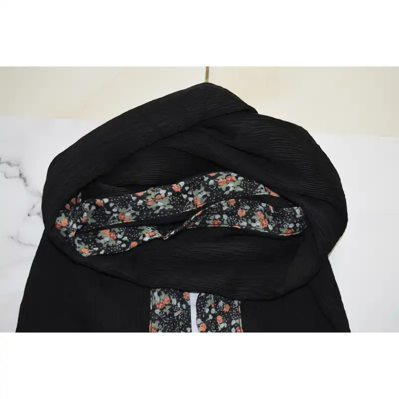 شال زنانه مدل پلیسه حاشیه گل کد 06