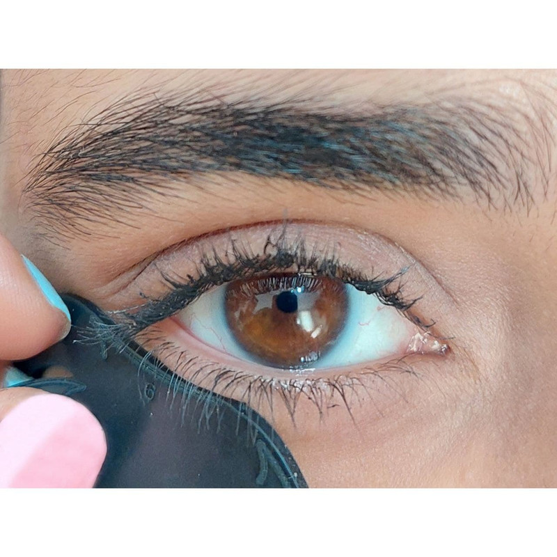 شابلون خط چشم مدل گربه بسته 2 عددی شابلون خط چشم مدل گربه بسته 2 عددی