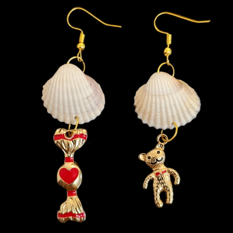 گوشواره آویز زنانه مدل صدف عروسکی شکلات