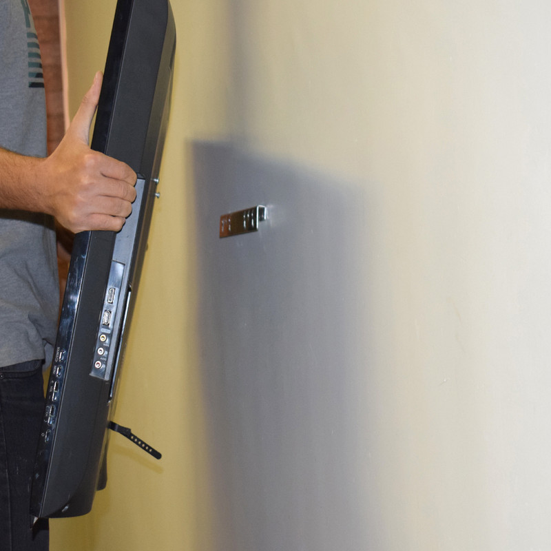 پایه دیواری تلویزیون اسمارطور مدل US50 مناسب برای تلویزیون های 32تا 50 اینچ