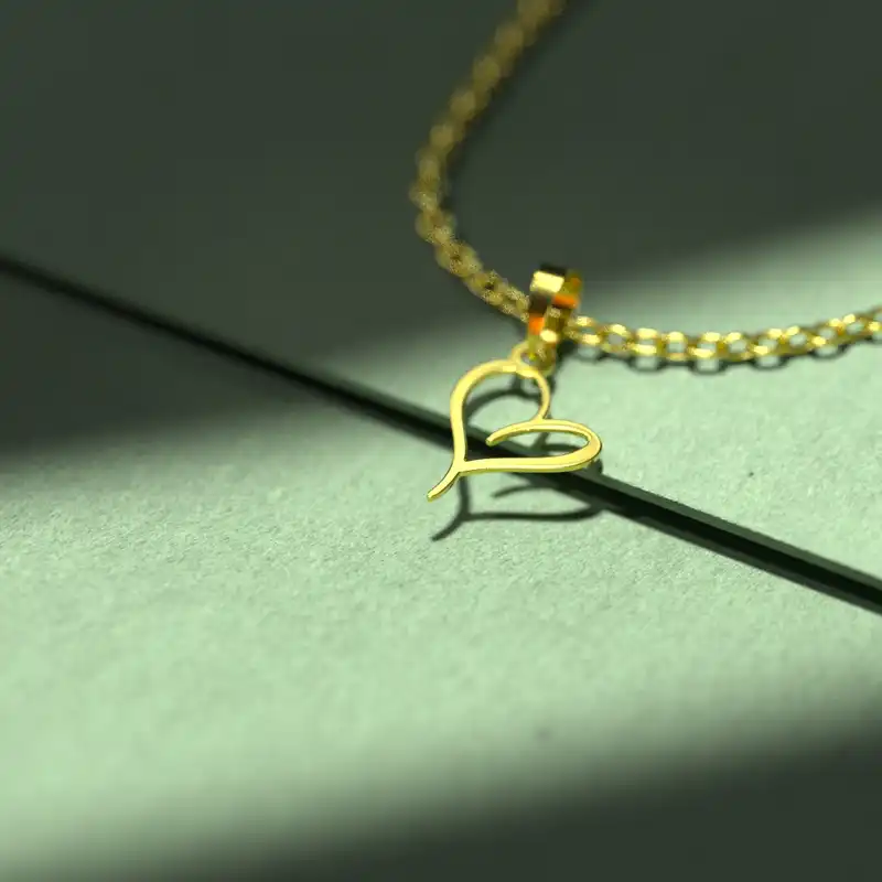 گردنبند طلا 18 عیار زنانه مدوپد مدل قلب کد E1095