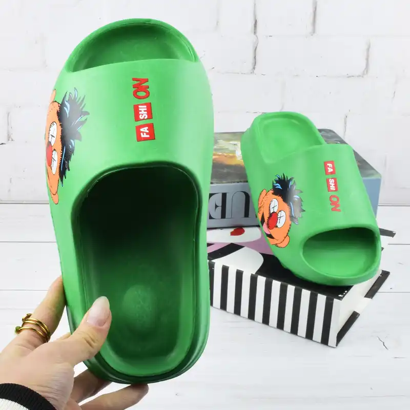 دمپایی زنانه پاپا مدل GRN.2648