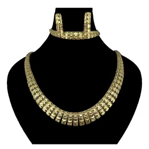 نیم ست طلا 18 عیار زنانه دوست خوب مدل dk1034