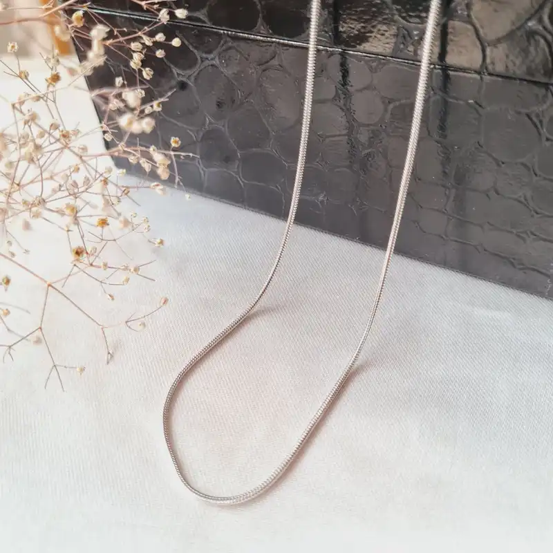 زنجیر زنانه استینلس استیل مدل ماری کد sm2