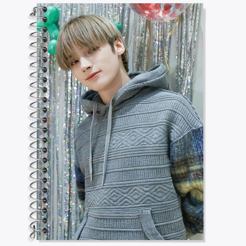 دفتر زبان 50 برگ خندالو مدل دو خط طرح هیونینگ کای گروه تی اکس تی TXT کد 20019