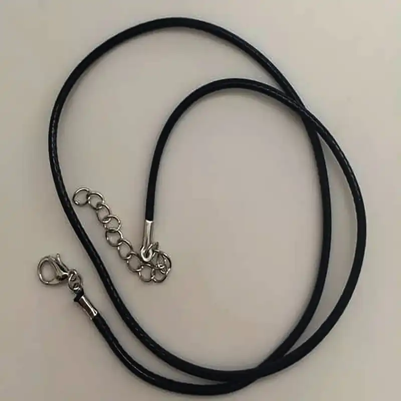 گردنبند دخترانه مدل بند چرمی کد beh123