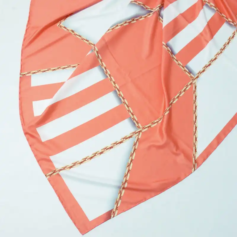 روسری زنانه مدل ابریشم توییل زنجیری کد ana-2823