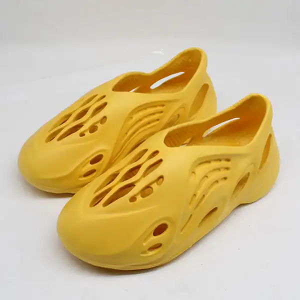 کفش ساحلی بچگانه مدل یزی فوم فضایی کد 1417-YW