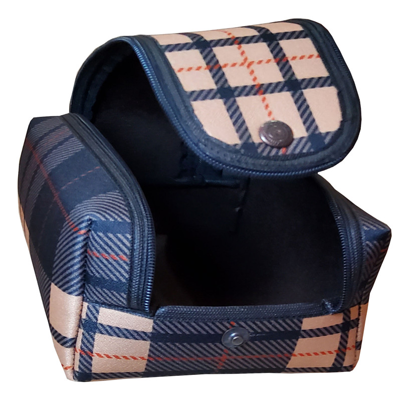 کیف لوازم آرایش زنانه مدل مسافرت 12