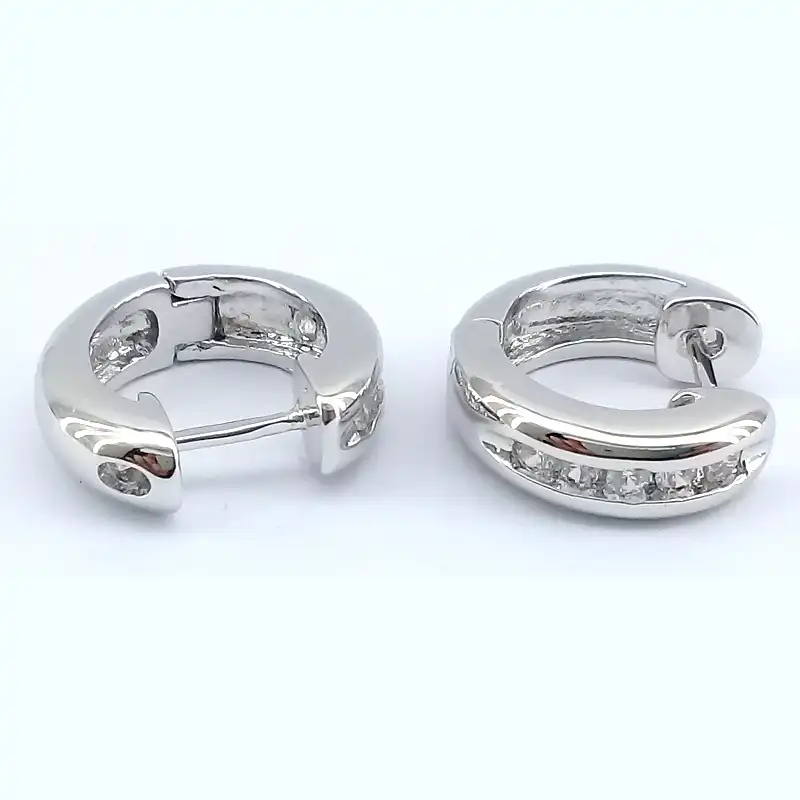 گوشواره زنانه ژوپینگ مدل نگین کد 0741