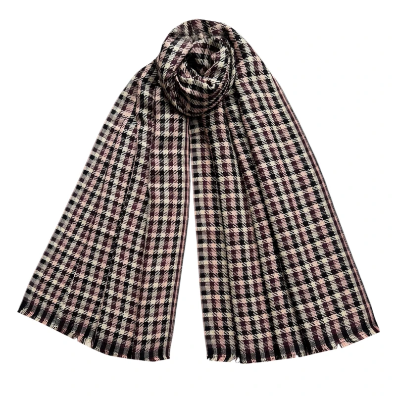 شال زنانه مدل کاموایی بافتنی چهارخانه راه راه پاییزی ریش ریشی کد 3