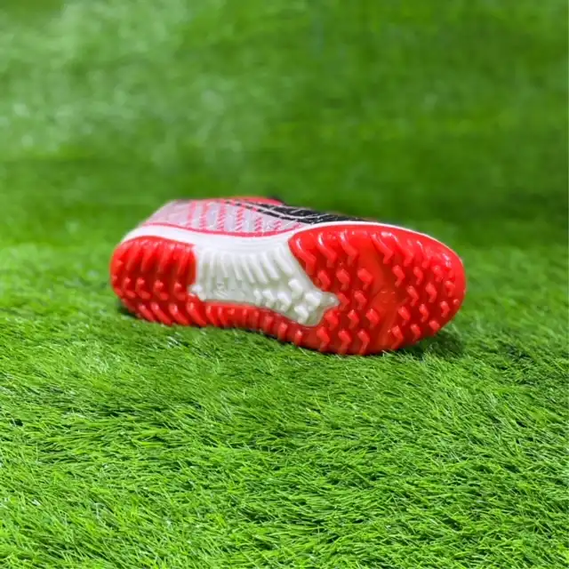کفش فوتبال مردانه مدل استوک ریز چمن مصنوعی 0121