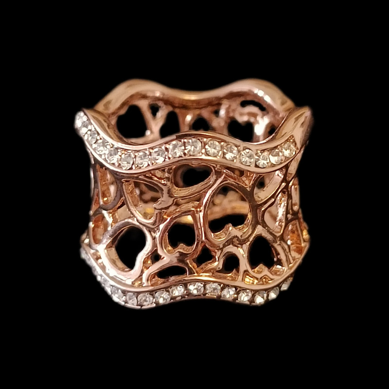 انگشتر زنانه مدل فانتزی نگین دار