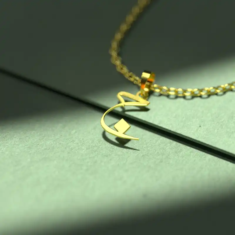 گردنبند طلا 18 عیار زنانه مدوپد مدل حرف ج کد I3-1-1530