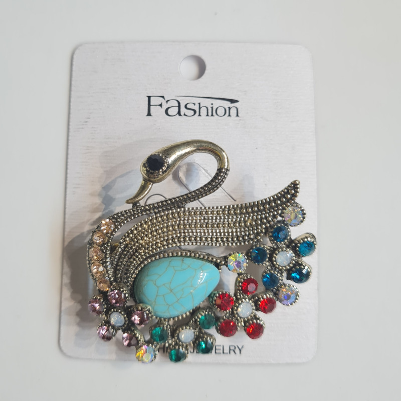 سنجاق سینه دخترانه فشن مدل قو سنجاق سینه دخترانه فشن مدل قو