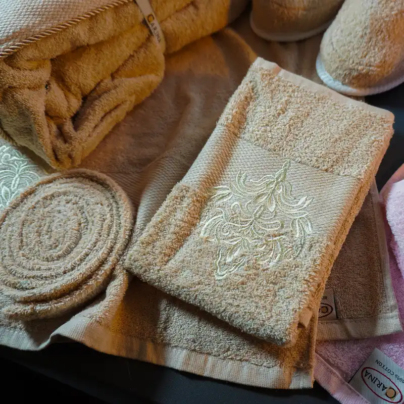 ست حوله 8 تکه کارینا مدل ویولت