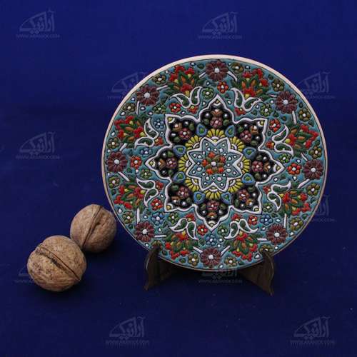 بشقاب گرد مینای سفال رنگارنگ طرح ‏شمسه مدل 1000200042