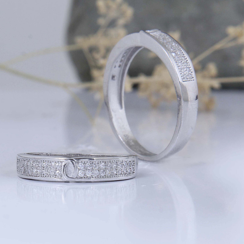 ست انگشتر نقره زنانه و مردانه مدل مخراج برلیان بدون ریزش آبکاری رادیوم کد AWR-1949