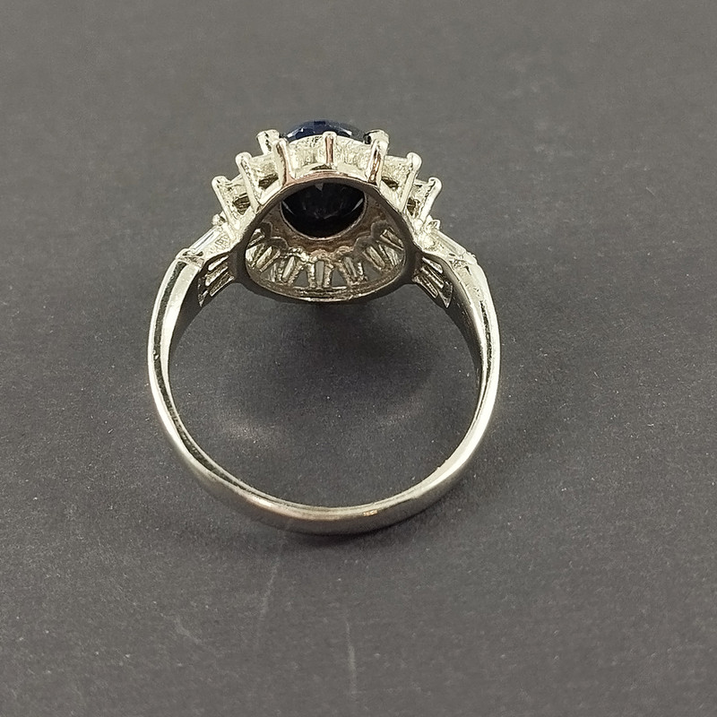 انگشتر نقره زنانه سلین کالا مدل یاقوت کبود کد 40 انگشتر نقره زنانه سلین کالا مدل یاقوت کبود کد 40