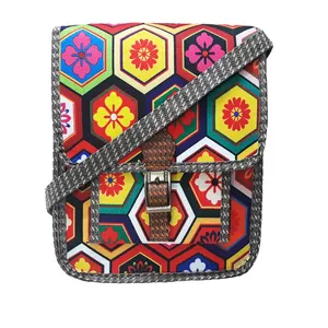 کیف رودوشی دخترانه طرح ترمه