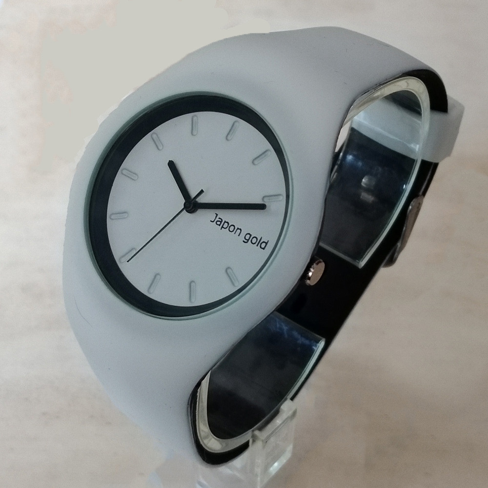 ساعت  مچی عقربه ای پسرانه کد 710