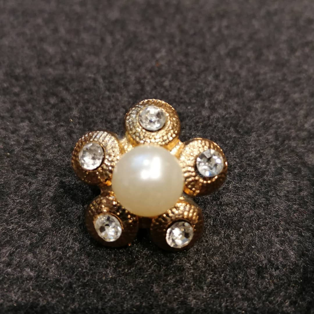 گل سینه زنانه کد Ki 04-113