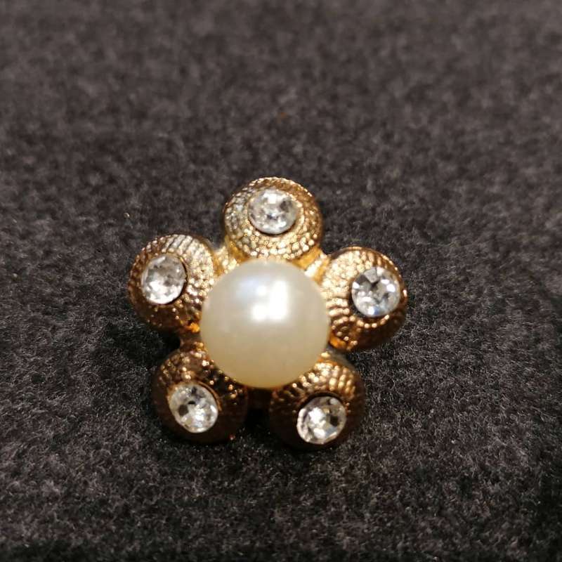 گل سینه زنانه کد Ki 04-113