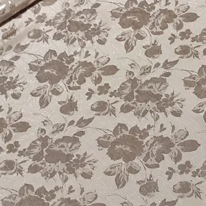 پارچه لباس عرض 1.5 متر مدل ژاکارد ابریشم گل رز رنگ نسکافه‌ای
