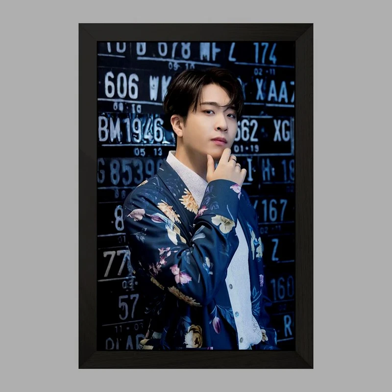 تابلو خندالو مدل یونگجه گروه گات سون GOT7  کد 11638