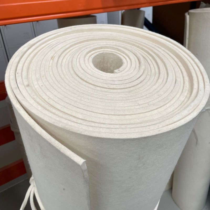 نمد صنعتی مدل 8mm طول 1 متر نمد صنعتی مدل 8mm طول 1 متر