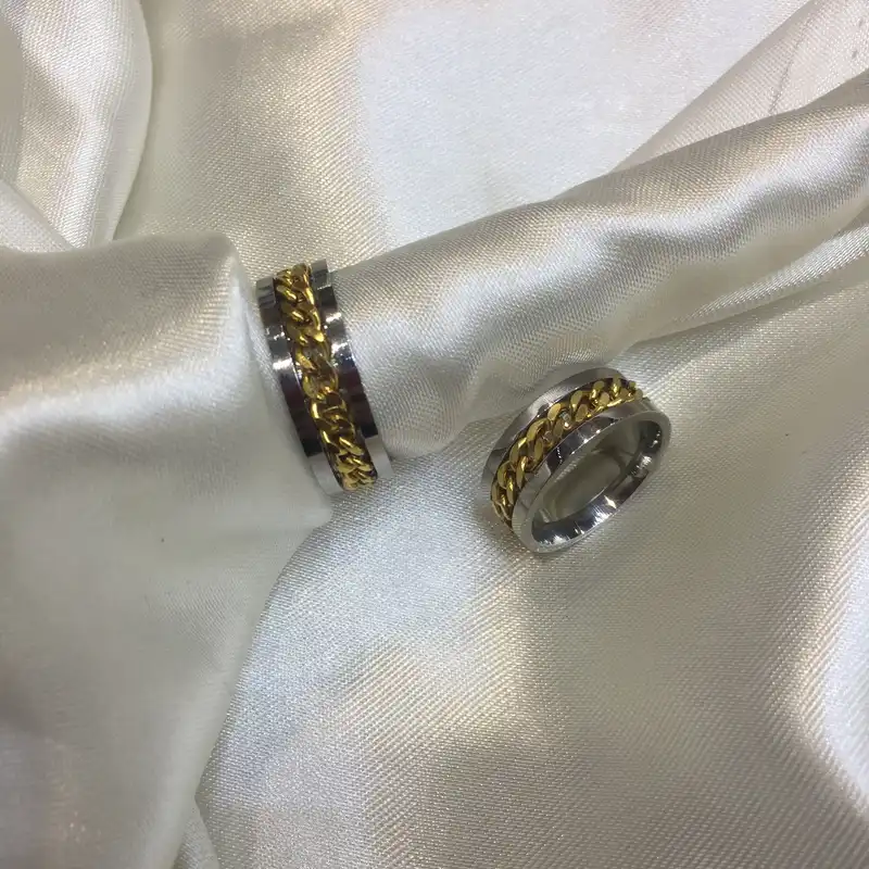 انگشتر مدل زنجیری