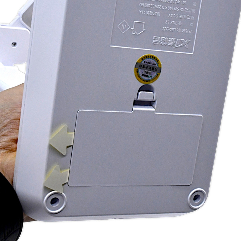 چراغ مطالعه مدل L7