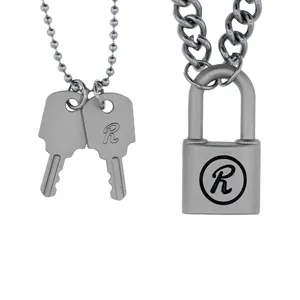 گردنبند برانت طرح قفل آویز کلید لوکس رویال R بسته دو عددی