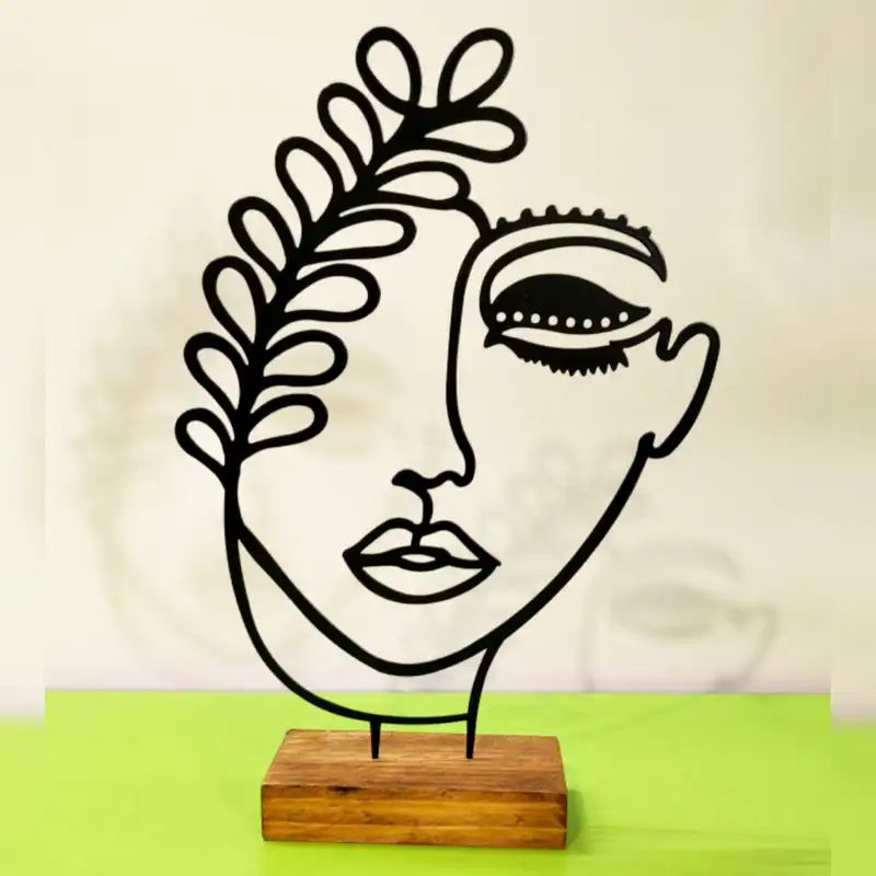 تندیس نیتا متال طرح چهره زن