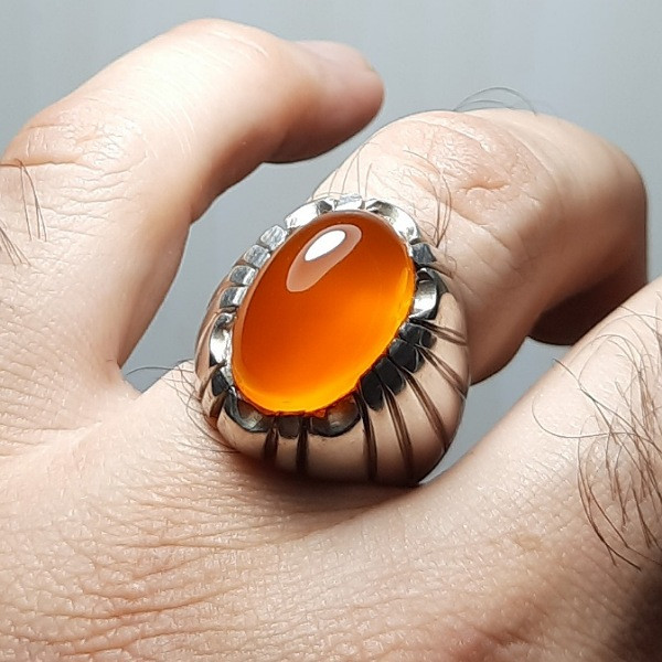 انگشتر نقره مردانه مدل عقیق پرتقالی آبدار انگشتر نقره مردانه مدل عقیق پرتقالی آبدار