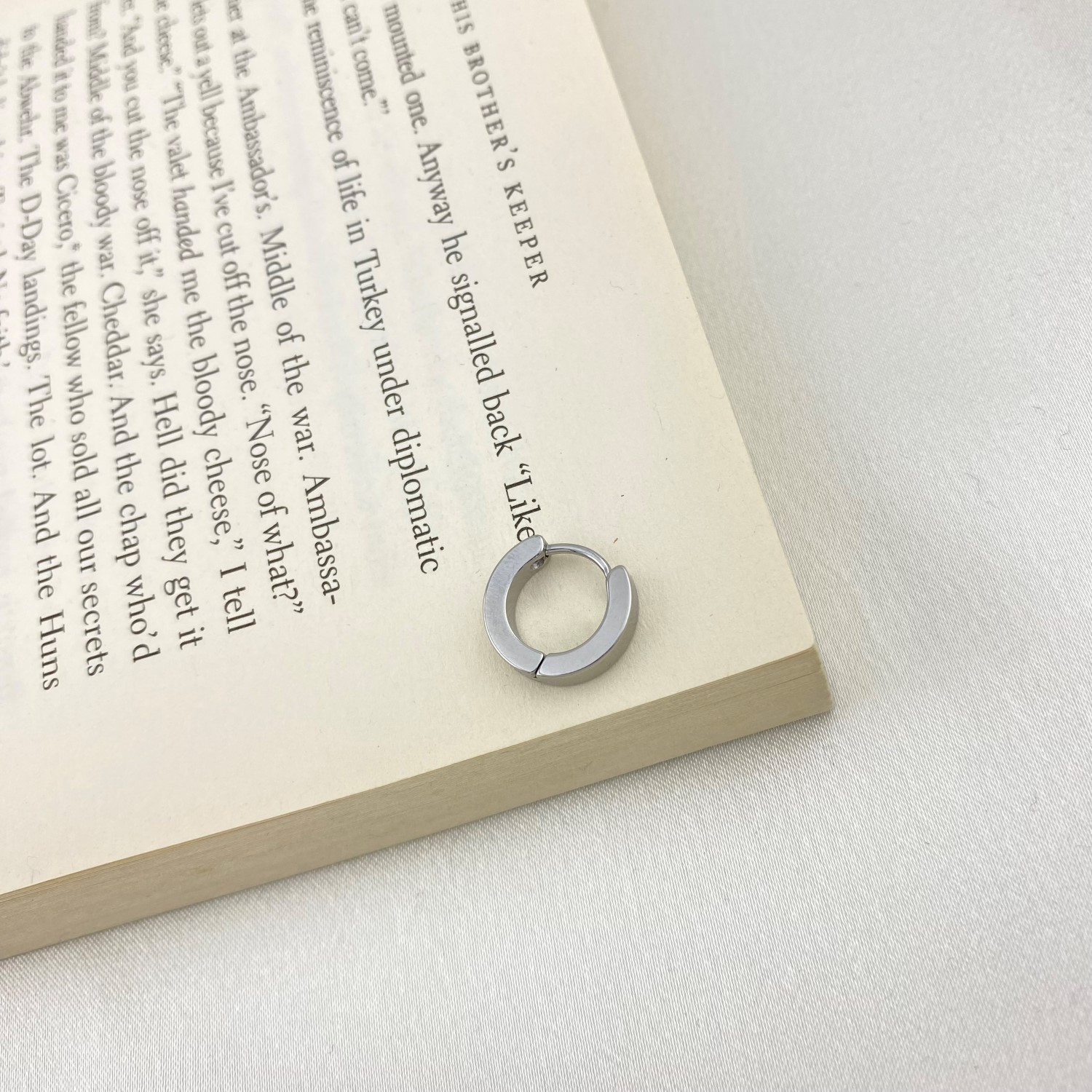 پیرسینگ گوش زنانه مدل حلقه کد P4494