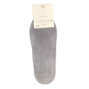 جوراب ورزشی زنانه مدل پیلاتس و یوگا 