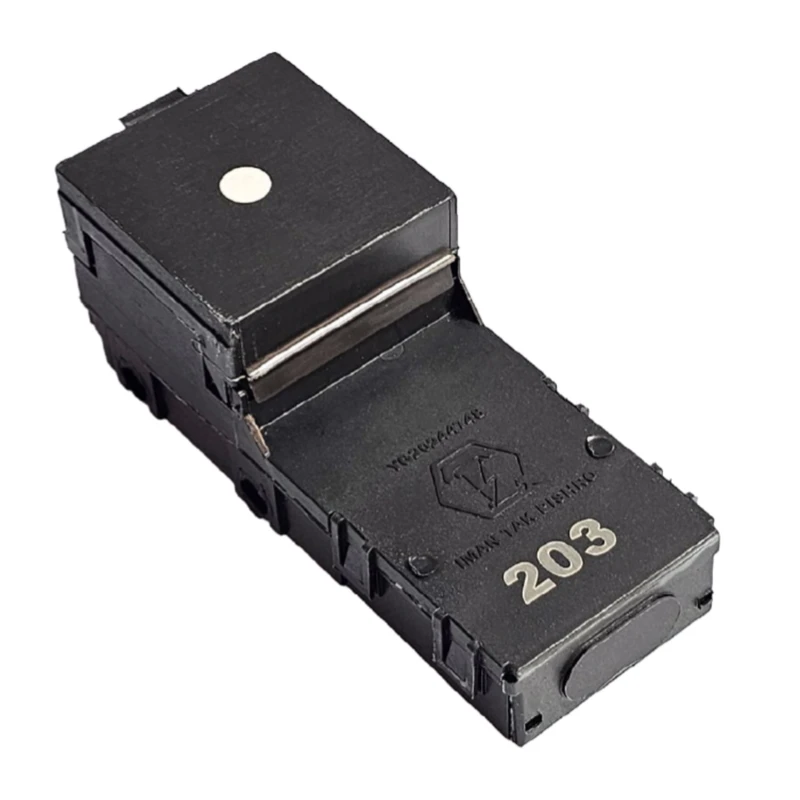 جعبه فیوز کالسکه ای ایمن تک کد 82 مناسب برای سمند 