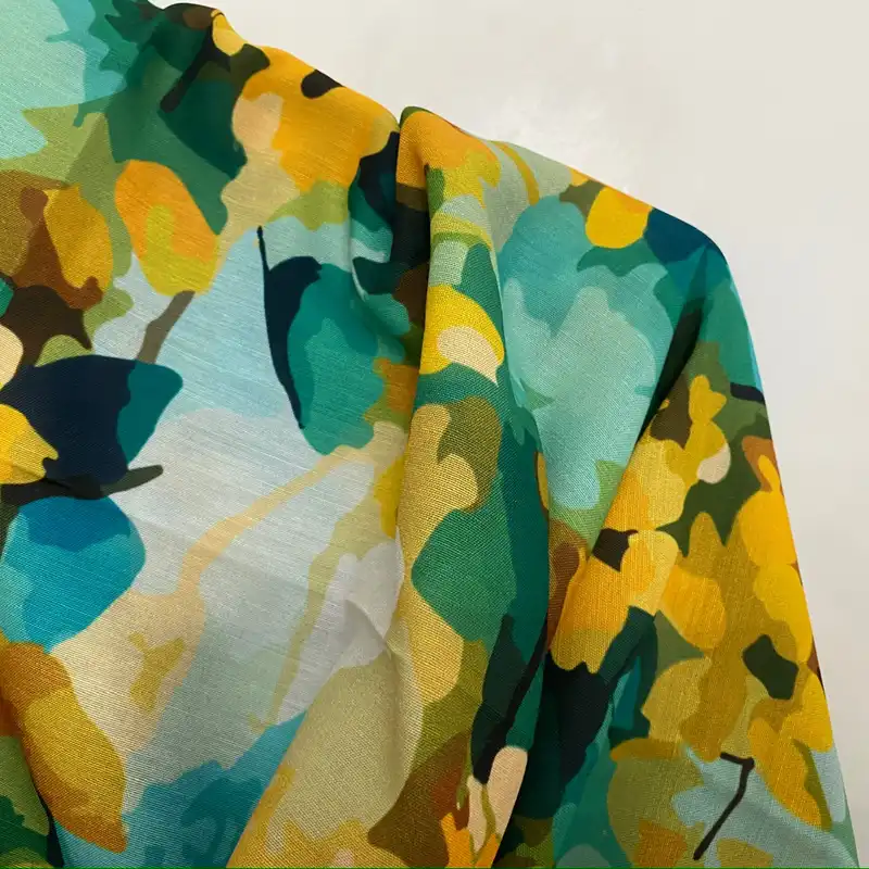 روسری زنانه مدل نخ اسپان منگوله دار کد 1012