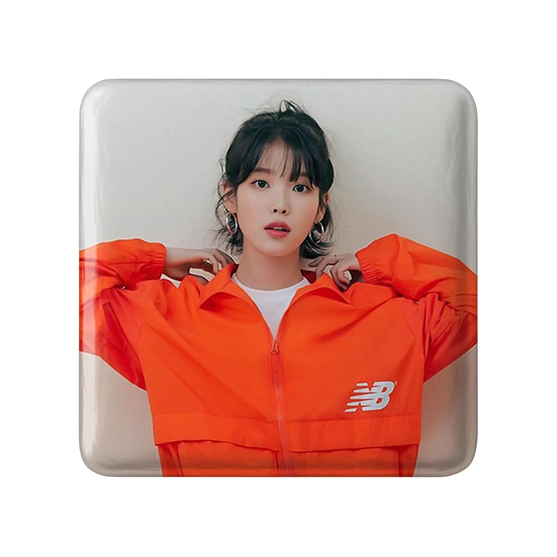 مگنت خندالو طرح آیو IU  مدل مربعی کد 19813