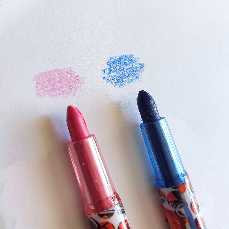 پاستل مدادی 12 رنگ مدل عنکبوتی به همراه خط کش