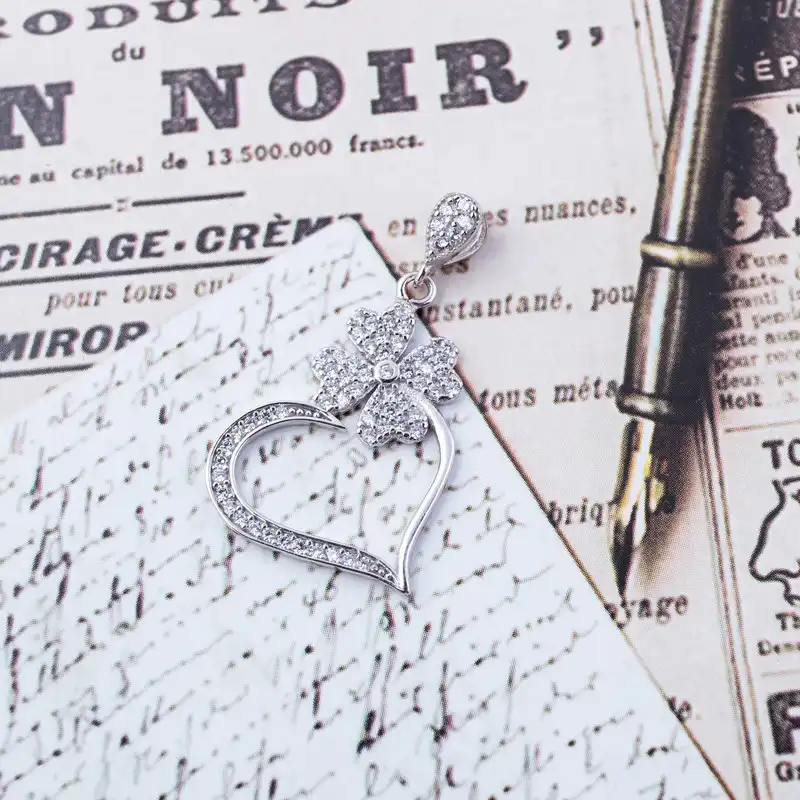 آویز گردنبند نقره زنانه مدل AVN_M104