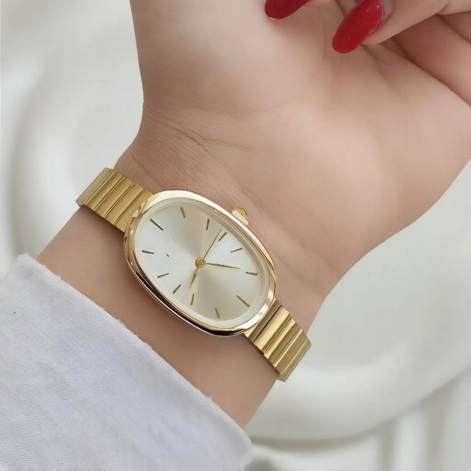 ساعت مچی عقربه ای زنانه مدل کلاسیک کژوال بند ریلی کد ۱ -  - 2