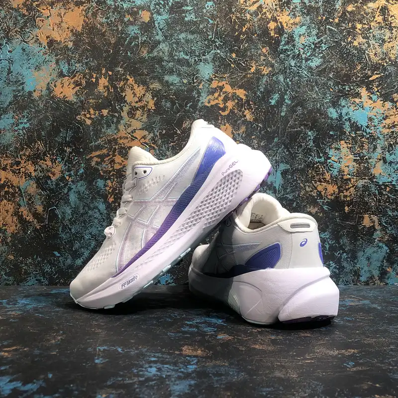 کفش مخصوص دویدن زنانه مدل    GEL-KAYANO 30 WHPUR-113005020