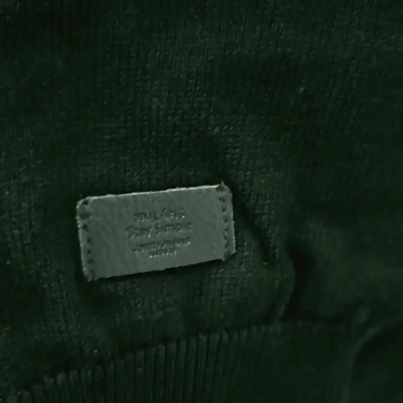 پلیور مردانه جوتی جینز مدل یقه ایستاده کد 1221116 رنگ سبز سربازی