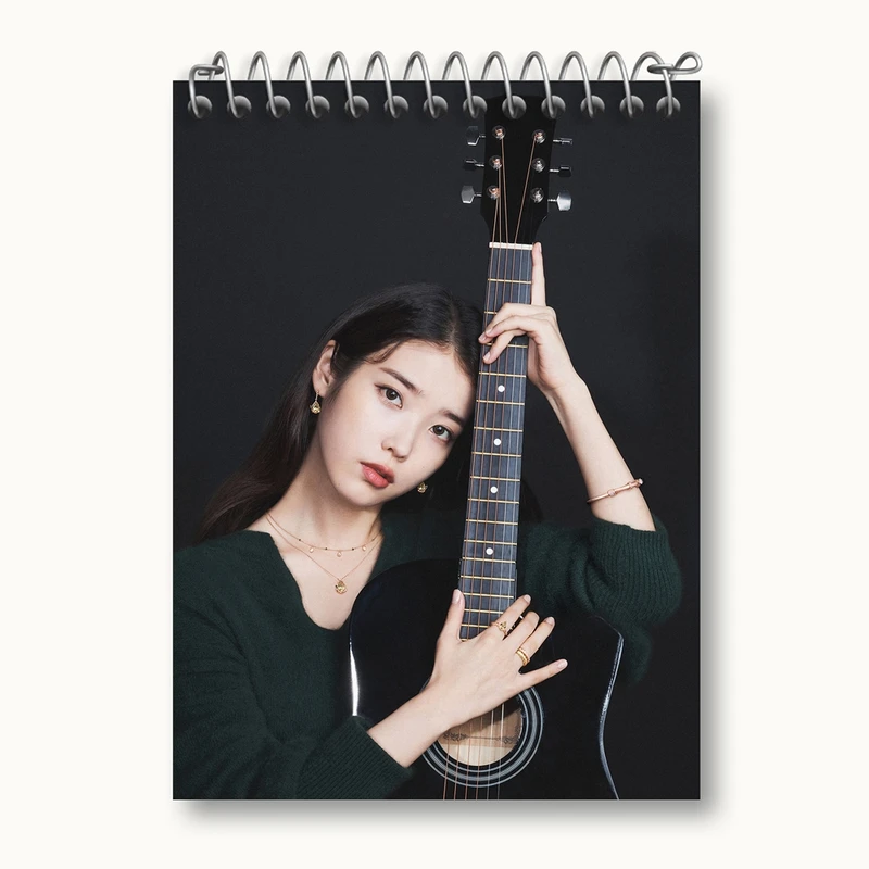 دفتر یادداشت 50 برگ خندالو مدل آیو IU کد 11630