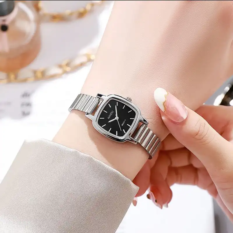 ساعت مچی عقربه ای زنانه مدل p3