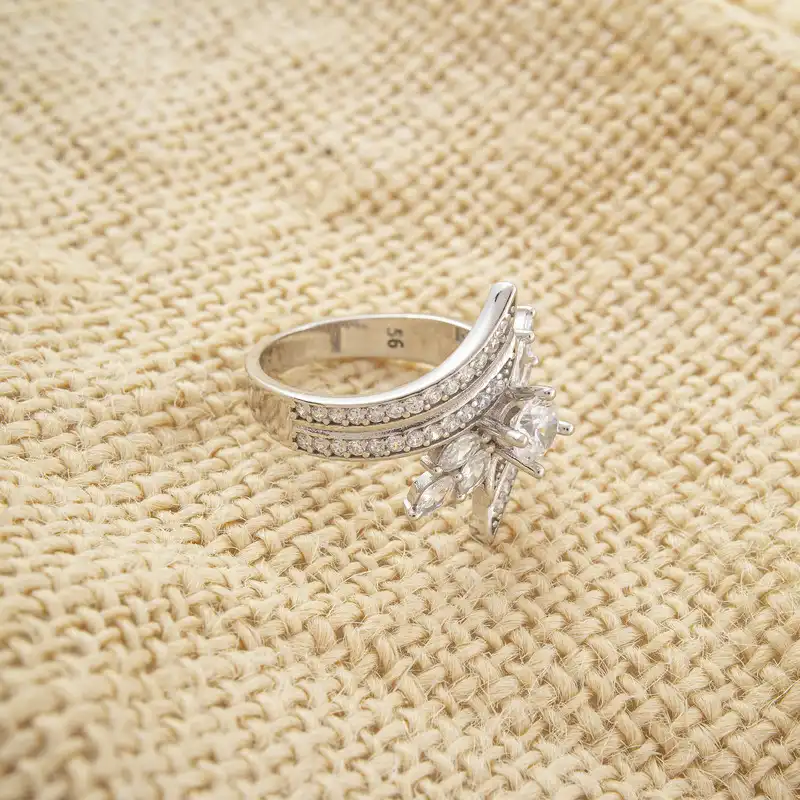 انگشتر نقره زنانه مدل AVN_R096