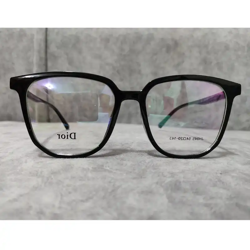 فریم عینک طبی مدل مربعی کائوچو کد 079