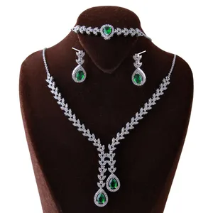 نیم ست نقره زنانه بازرگانی میلادی کد NTR_111